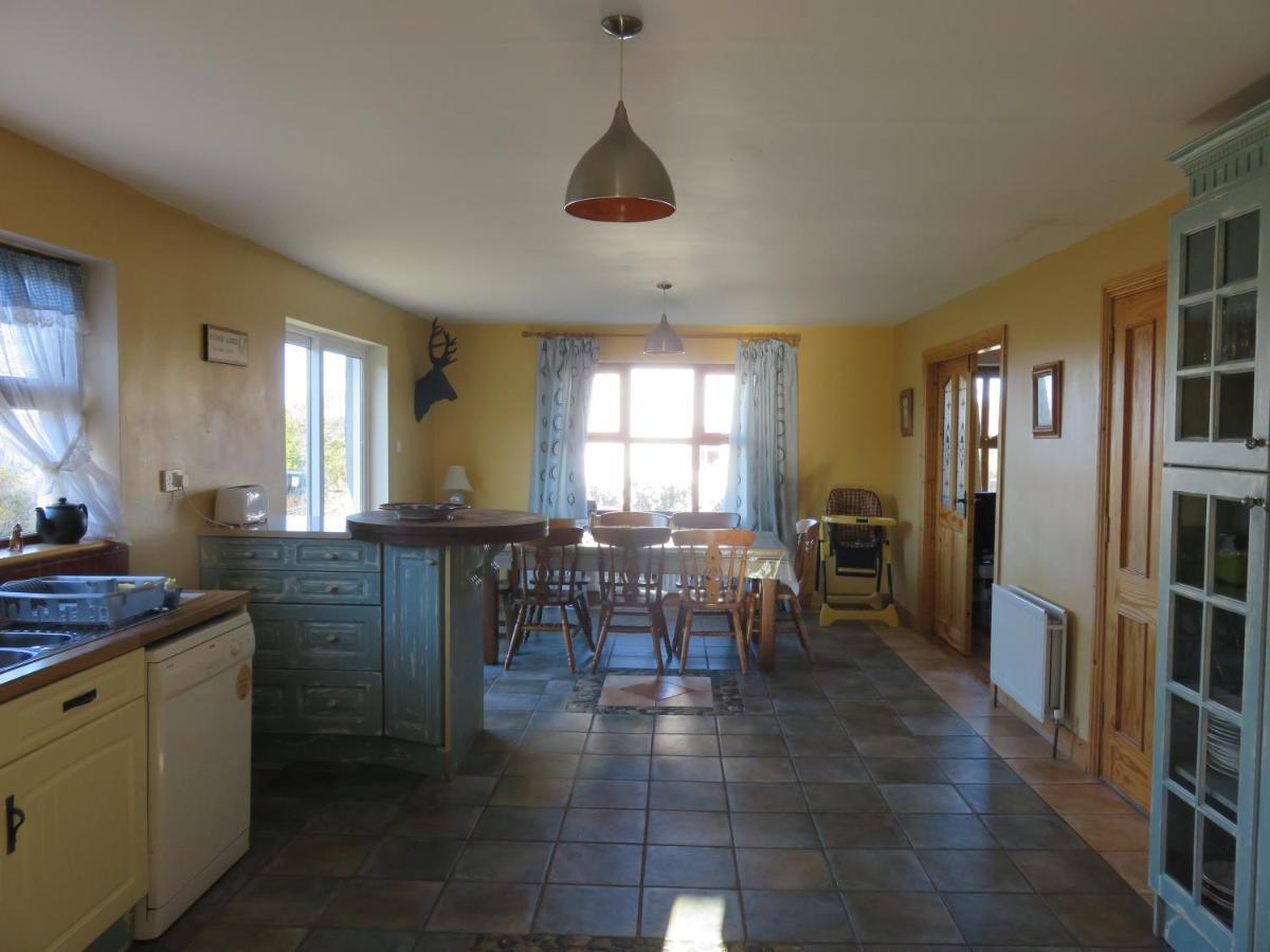 Вилла Bunkhouse - Letterfrack Farm Экстерьер фото