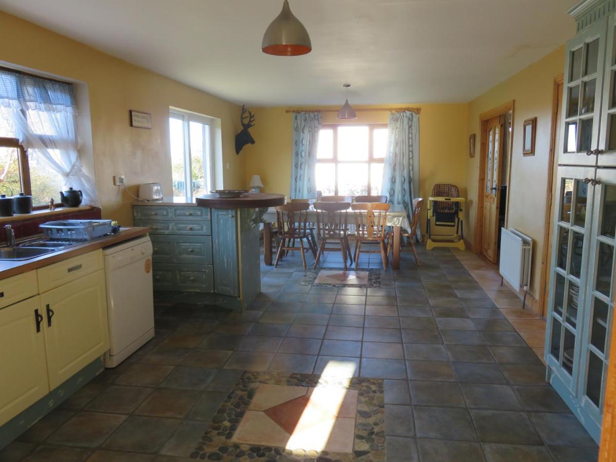 Вилла Bunkhouse - Letterfrack Farm Экстерьер фото